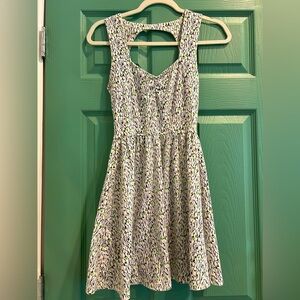 Summer dress with open keyhole back size extra small excellent condition